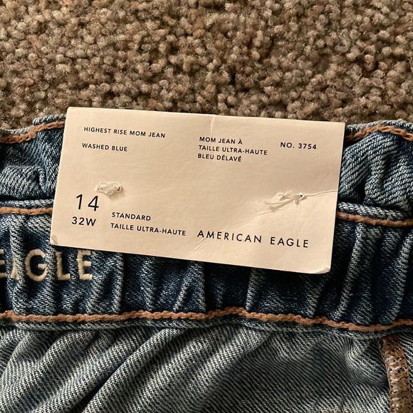 American Eagle Paperbag Jeans - Picture 3 of 5